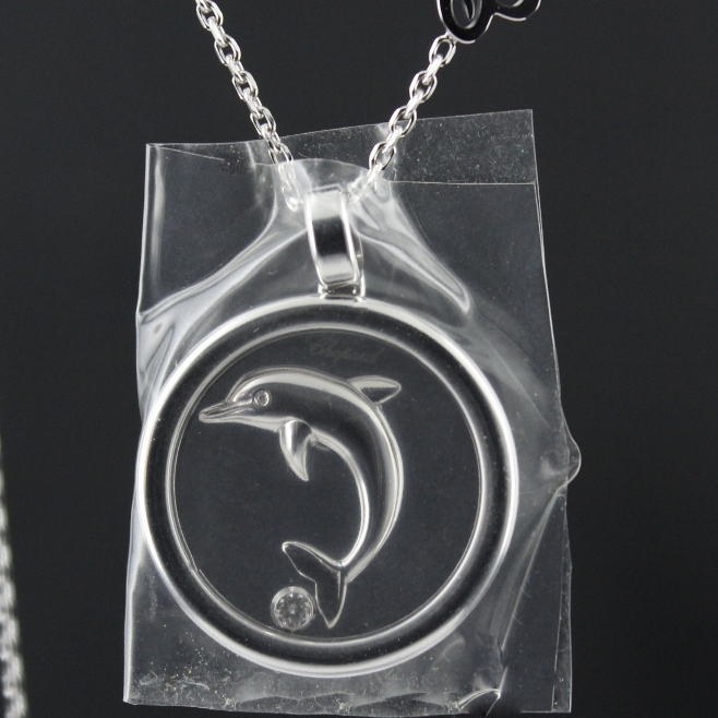 (image for) UNWORN CHOPARD 18K WHITE GOLD CHAIN AND ANIMAL WORLD DOLPHIN PENDANT / 797748-1001